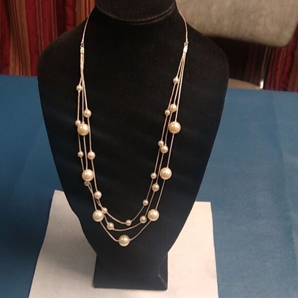 Elegant Faux Pearl Beaded Silver Tone Metal Necklace Cottagecore Grandmacore - Picture 1 of 5